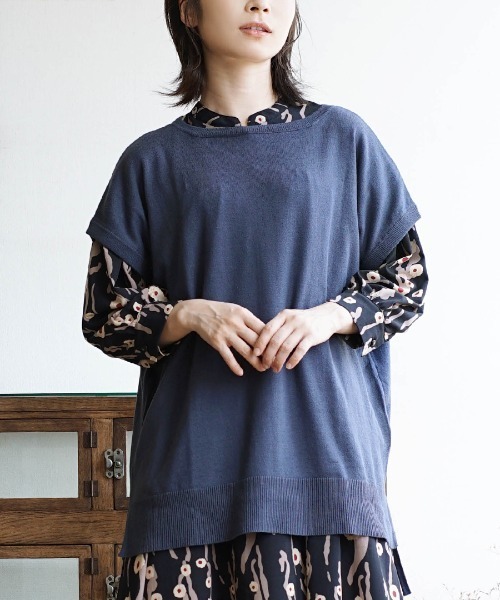 zootie（ズーティー）の「オーディナリー コットンニット セーター［半袖フレンチスリーブ］（ニット/セーター・レディース・ブルー系その他/オフホワイト/ブラック/イエロー系その他/杢グレー/ダークブラウン/パープル系その他/コーラル/ネイビー/チャコール/オレンジ系その他/サンドベージュ/グレイッシュブルー/モスグリーン/ライトピンク/グリーン系その他/ベージュ系その他/ライム/チェリーピンク・フリー）」の13枚目の写真