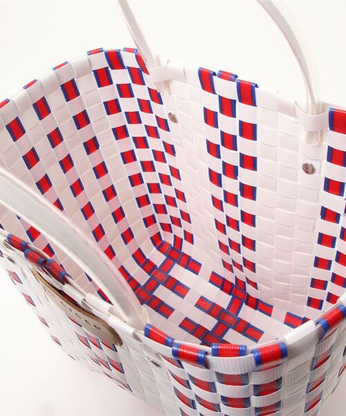 VitaFelice(ヴィータフェリーチェ)の「ミニメルカドバッグ トートバッグ(かごバッグ・レディース・グリーン/ホワイト/レッド/ブルー/イエロー・FREE)」の8枚目の写真