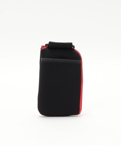 To b. by agnes b.(トゥービーバイアニエスベー)の「WS98 POCHETTE ロゴマルチポシェット(バックパック/リュック・レディース・ブラック・FREE)」の3枚目の写真