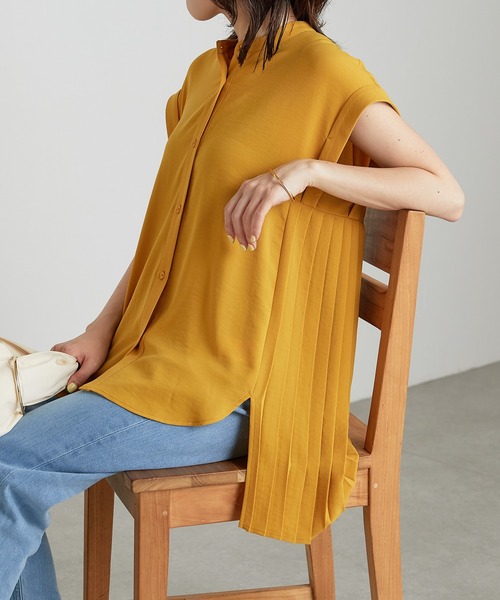 COLLAGE GALLARDAGALANTE（コラージュガリャルダガランテ）の「サイドプリーツジョーゼットブラウス/しわになりにくい/手洗い可（シャツ/ブラウス・レディース・ホワイト/チャコールグレー/ブルー/ブルー系その他2/イエロー・FREE）」の5枚目の写真