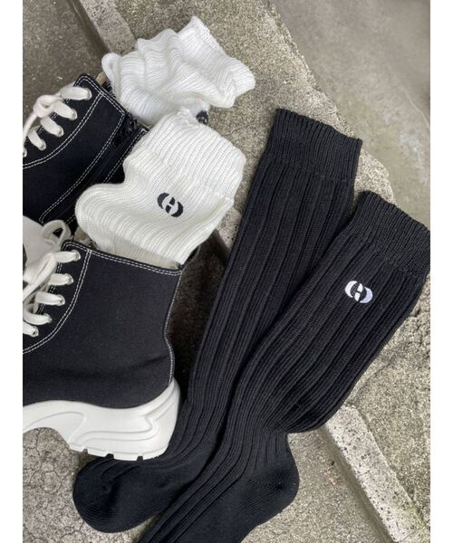 EMODA（エモダ）の「ロゴルーズソックス（ソックス/靴下・レディース・ブラック/ホワイト・FREE）」の10枚目の写真