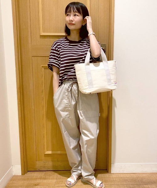 studio CLIP（スタディオクリップ）の「USAコットンスリットTシャツ（Tシャツ/カットソー・レディース・ホワイト/ライトブルー/ピンク/グリーン/その他1/その他2/その他3/その他4/その他5/その他7/サックスブルー/その他6/カーキ/ネイビー・MEDIUM/LARGE）」の15枚目の写真