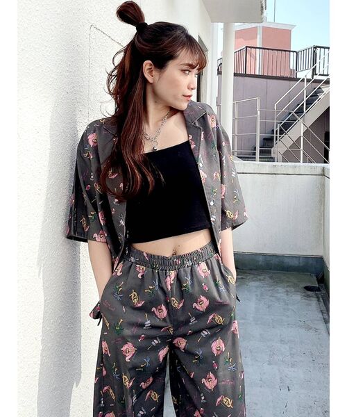 GYDA(ジェイダ)の「【セットアップ着用可】ORIGINAL BEACH PATTERN ハーフスリーブシャツ(シャツ/ブラウス・レディース・チャコールグレー/オフホワイト・FREE)」の1枚目の写真