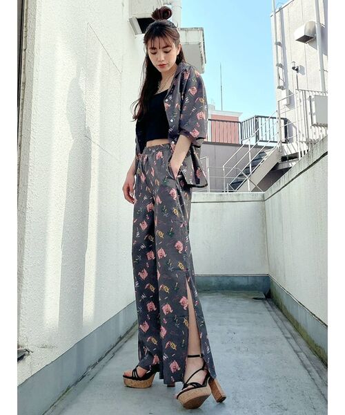 GYDA(ジェイダ)の「【セットアップ着用可】ORIGINAL BEACH PATTERN ハーフスリーブシャツ(シャツ/ブラウス・レディース・チャコールグレー/オフホワイト・FREE)」の7枚目の写真