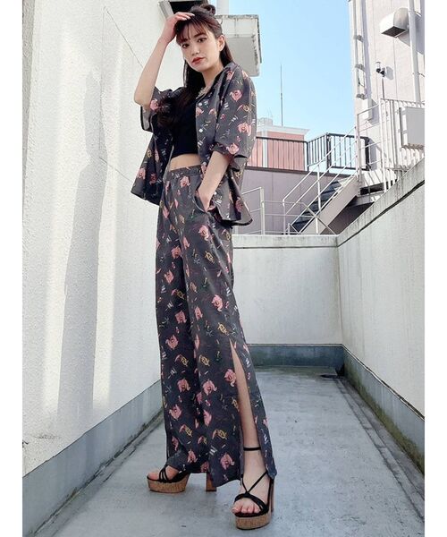 GYDA(ジェイダ)の「【セットアップ着用可】ORIGINAL BEACH PATTERN ハーフスリーブシャツ(シャツ/ブラウス・レディース・チャコールグレー/オフホワイト・FREE)」の8枚目の写真