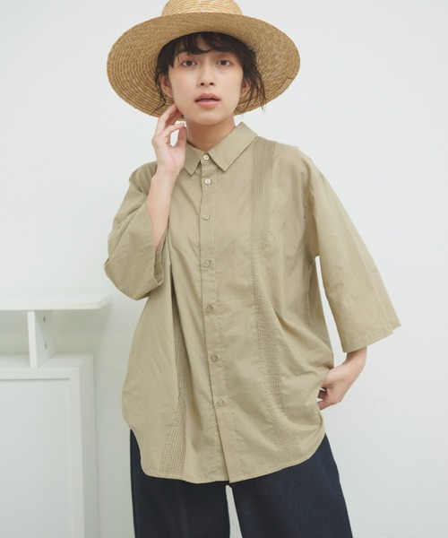 Libra Cue（リブラ キュー）の「“クラシックキューバシャツ”　　　　　　　　　　　　　　　　　　　　　　　　　薄手で着心地のいいコットン100%素材、さりげないピンタックデザインがポイントのキューバシャツ（シャツ/ブラウス・レディース・グリーン/ブラック/ベージュ・FREE）」の8枚目の写真