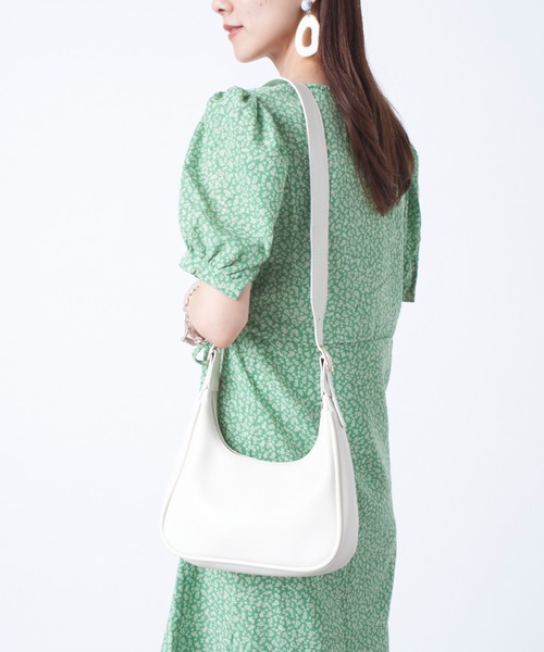 MAISON BREEZE（メゾンブリーズ）の「小花柄が旬。ラップ巻きでアクセントのきいたロマンチックワンピース。【MAISON BREEZE】小花柄パフスリーブラップワンピース SCCH140（ワンピース・レディース・ブルー/グリーン・FREE）」の13枚目の写真