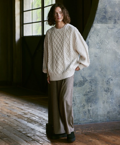CASPER JOHN（キャスパージョン）の「Both sides lace knit/ボースサイズレースニット（ニット/セーター・メンズ・グリーン/レッド/ホワイト/ブラック・SMALL/MEDIUM/LARGE）」の5枚目の写真