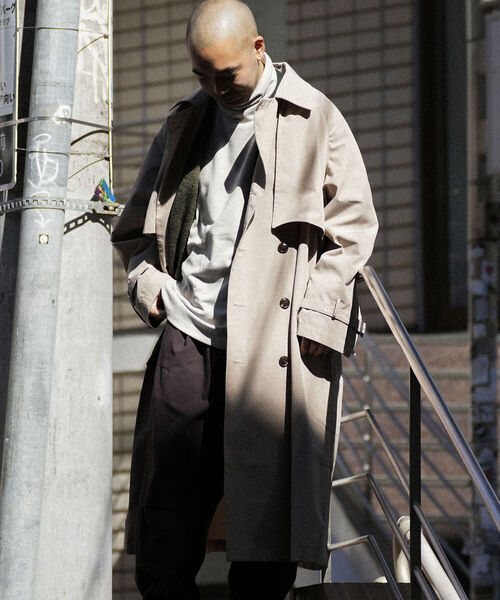 BeAMS DOT(ビームスドット)の「【WEB限定】BeAMS DOT / ビッグシルエット トレンチコート(トレンチコート・メンズ・ブラック/ベージュ・MEDIUM/LARGE)」の4枚目の写真