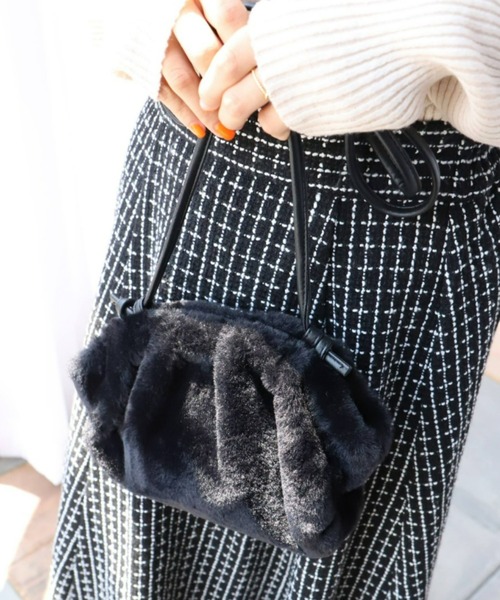 moment+（モーメントプラス）の「クラウドファーミニショルダーバッグ（ショルダーバッグ・レディース・アイボリー/パープル/ブラック・FREE）」の14枚目の写真