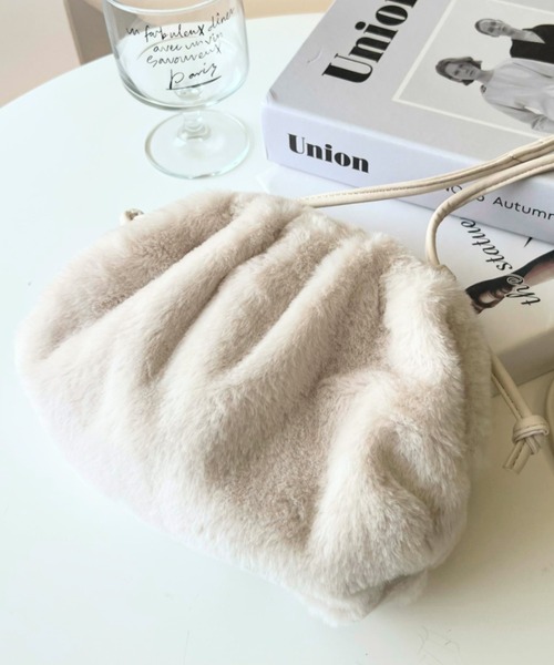 moment+（モーメントプラス）の「クラウドファーミニショルダーバッグ（ショルダーバッグ・レディース・アイボリー/パープル/ブラック・FREE）」の8枚目の写真