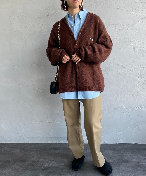 TOWNCRAFT（タウンクラフト）の「【men's FUDGE1月号掲載】[TOWN CRAFT・THE FOX/タウンクラフト・ザフォックス] 別注 ワンポイントロゴ刺繍 シャギーニットカーディガン（カーディガン/ボレロ・レディース・ライトグレー/ネイビー/ブラウン/レッド/グリーン・S/M/L）」の19枚目の写真