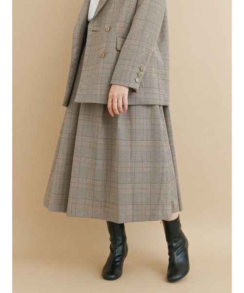 Te chichi（テチチ）の「サイドバックルタックスカート【セットアップ可】（スカート・レディース・ベージュ/ネイビー/ブラウン・SMALL/MEDIUM）」の8枚目の写真