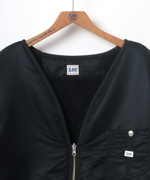 Lee（リー）の「Lee/リー REVERSIBLE BOA ZIP COAT/オーバーサイズ リバーシブル ボア ジャケット（ノーカラージャケット・レディース・ブラック/オリーブ・S/M）」の6枚目の写真