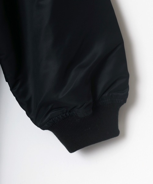 Lee（リー）の「Lee/リー REVERSIBLE BOA ZIP COAT/オーバーサイズ リバーシブル ボア ジャケット（ノーカラージャケット・レディース・ブラック/オリーブ・S/M）」の8枚目の写真