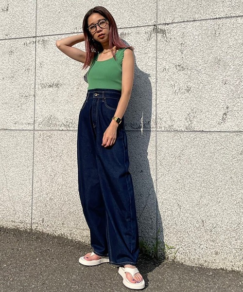 FREE'S MART（フリーズマート）の「◇デニムエッグパンツ（デニムパンツ・レディース・ライトインディゴブルー/ワンウォッシュ・MEDIUM/SMALL）」の11枚目の写真