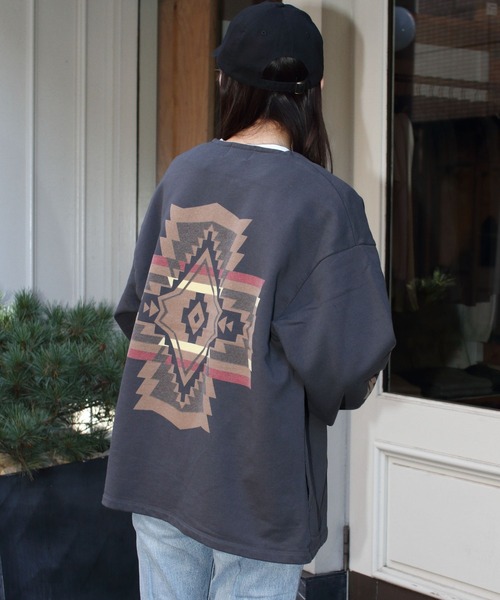 PENDLETON(ペンドルトン)の「PENDLETON/ペンドルトン バックプリントスウェットカーディガン BACK PRINT SWEAT CARDIGAN 2475-9006(カーディガン/ボレロ・レディース・チャコールグレー/ライトベージュ・M/L)」の8枚目の写真