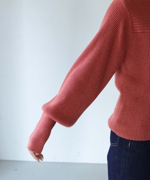 HER CLOSET(ハークローゼット)の「【shemoshelly】ヨークデザインニット(ニット/セーター・レディース・グリーン/ベージュ/ブラック/オレンジ/ブルー/オフホワイト・M)」の10枚目の写真