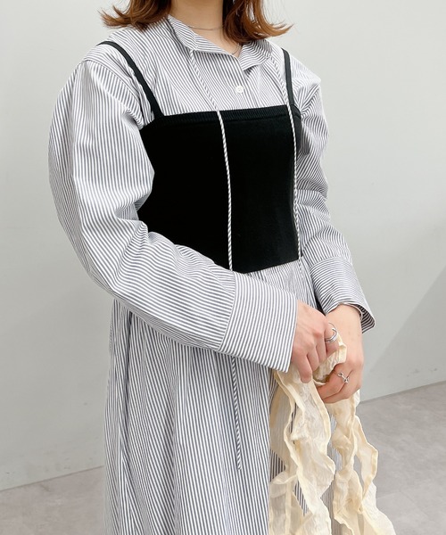 un dix cors（アンディコール）の「こなれ感を演出する　キャミニットビスチェ（ニット/セーター・レディース・ブラック/ベージュ・FREE）」の2枚目の写真