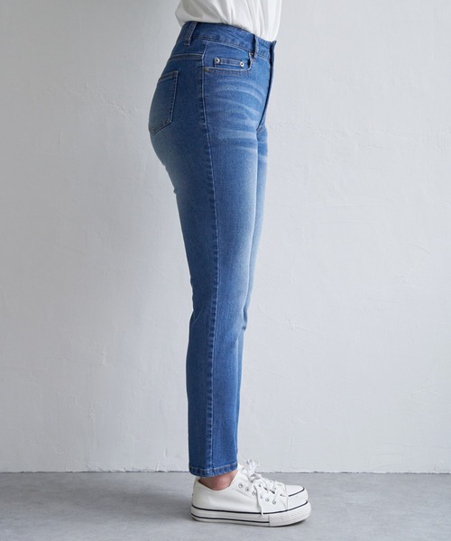 ikka(イッカ)の「GOKU楽ストレッチスキニーパンツ(その他パンツ・レディース・ブラック/ブルー/ダークネイビー/オフホワイト/グリーン/ベージュ・L/M/S)」の21枚目の写真