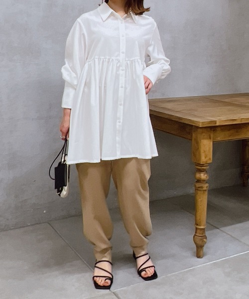 un dix cors（アンディコール）の「ビッグカフスブラウス（シャツ/ブラウス・レディース・ブラック/ホワイト・FREE）」の4枚目の写真