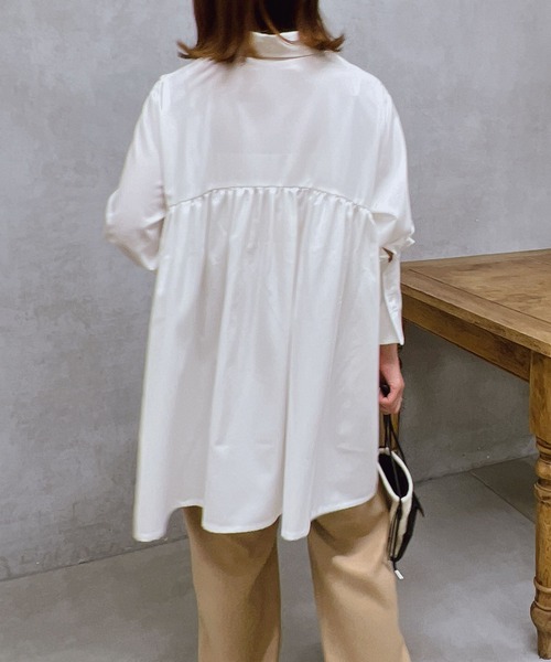 un dix cors（アンディコール）の「ビッグカフスブラウス（シャツ/ブラウス・レディース・ブラック/ホワイト・FREE）」の9枚目の写真