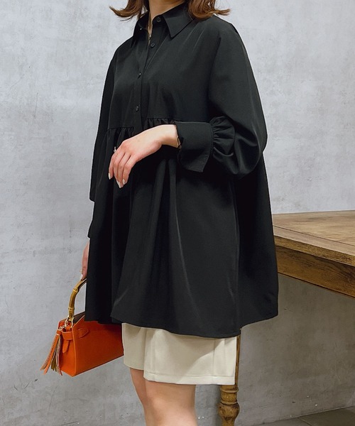 un dix cors（アンディコール）の「ビッグカフスブラウス（シャツ/ブラウス・レディース・ブラック/ホワイト・FREE）」の5枚目の写真