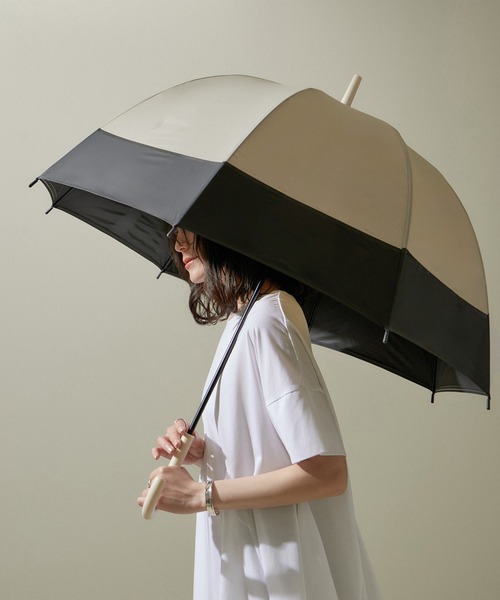 SALON adam et rope'（サロン アダム エ ロペ）の「【SALONオリジナル】ベルドームアンブレラ（ツートンカラー）（長傘・レディース・ベージュ/グレー/カーキ・FREE）」の2枚目の写真
