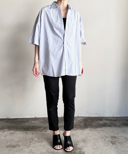 COMMON WARE（コモンウェアー）の「COMMONWARE:コットン ブロード ビッグサイズレギュラーカラーシャツS/S（シャツ/ブラウス・レディース・グレイッシュベージュ/グリーン/イエロー/ブラック/ブラック×ホワイト/ラベンダー/サックスブルー/グリーン系/ホワイト×ブルー/ホワイト/サックスブルー系・XL/L/M）」の20枚目の写真