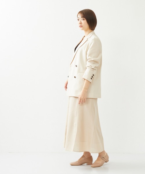 menue(メヌエ)の「メリージェーンスクエアトゥパンプス(パンプス・レディース・グレイッシュベージュ/グリーン/アイボリー/ブラック系・22.5cm/23.0cm/23.5cm/24.0cm/21.5cm/24.5cm/25.0cm/25.5cm/22.0cm/26.0cm)」の13枚目の写真