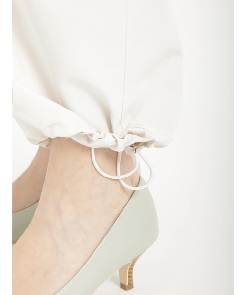 Te chichi（テチチ）の「裾ドロストパンツ（その他パンツ・レディース・カーキ/ブラック/オフホワイト・ﾌﾘ-）」の8枚目の写真