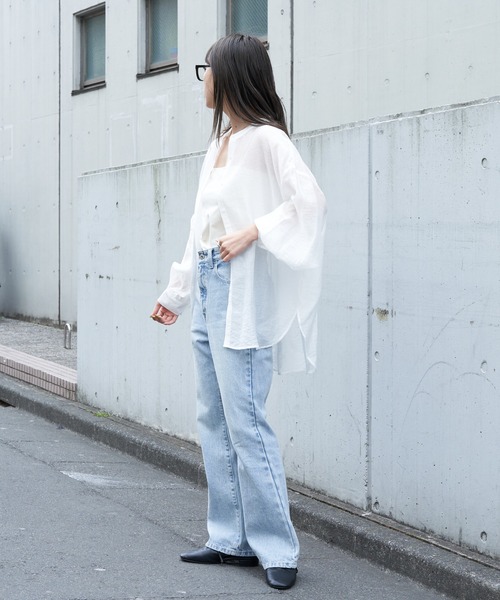 COLONY 2139（コロニートゥーワンスリーナイン）の「シアーバンドカラー長袖シャツ（シャツ/ブラウス・レディース・イエロー/ライトグレー/ホワイト/ブラック/ブラウン/ベージュ・FREE）」の21枚目の写真