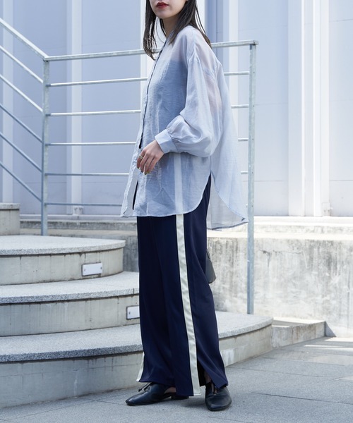 COLONY 2139（コロニートゥーワンスリーナイン）の「シアーバンドカラー長袖シャツ（シャツ/ブラウス・レディース・イエロー/ライトグレー/ホワイト/ブラック/ブラウン/ベージュ・FREE）」の9枚目の写真