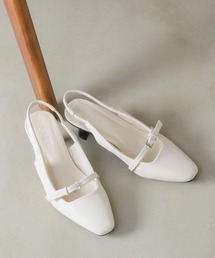 NEUNA（ヌナ）の「【トレンドのベルトデザイン】フェイクレザーベルトローヒールパンプス（パンプス）」