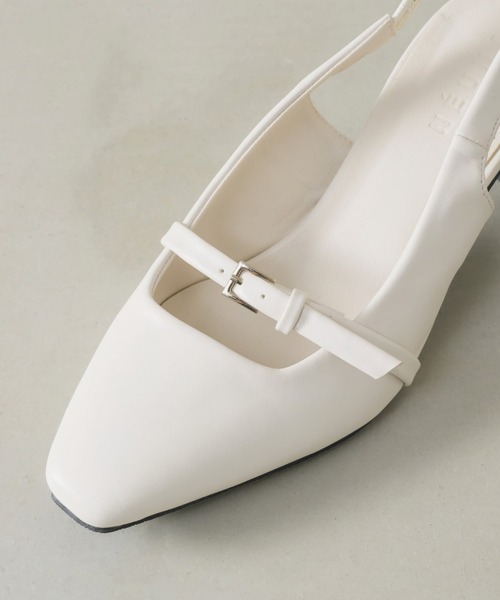 NEUNA（ヌナ）の「【トレンドのベルトデザイン】フェイクレザーベルトローヒールパンプス（パンプス・レディース・アイボリー/ブラック・SMALL/MEDIUM/LARGE）」の10枚目の写真
