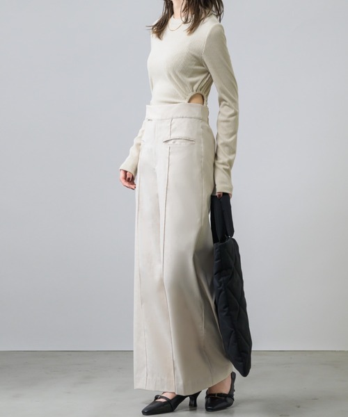 NEUNA（ヌナ）の「【トレンドのベルトデザイン】フェイクレザーベルトローヒールパンプス（パンプス・レディース・アイボリー/ブラック・SMALL/MEDIUM/LARGE）」の17枚目の写真