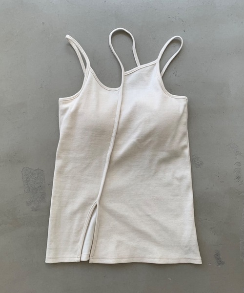SHAGGIE(シャギー)の「【カップ付き】アシメントリーリブカットキャミソール(キャミソール・レディース・グレー/ナチュラル/カーキ/ブラック・FREE)」の13枚目の写真