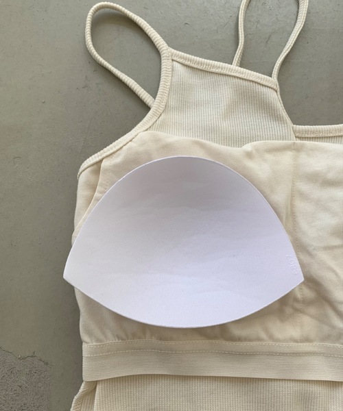 SHAGGIE(シャギー)の「【カップ付き】アシメントリーリブカットキャミソール(キャミソール・レディース・グレー/ナチュラル/カーキ/ブラック・FREE)」の15枚目の写真