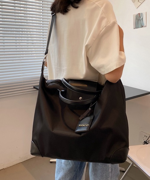 Dita Muaj.（ディータムアージュ）の「ビッグショルダートラベルバッグ（ショルダーバッグ・レディース・ブラック/グレイッシュベージュ・FREE）」の3枚目の写真