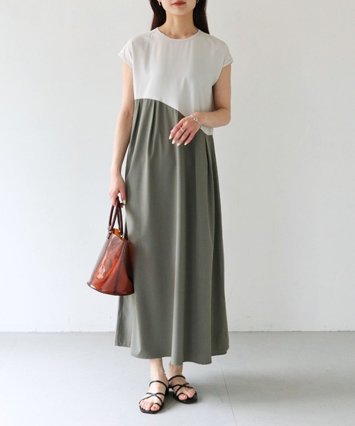 HER CLOSET（ハークローゼット）の「【shemoshelly】WEB限定配色カーブスウィッチワンピース（ワンピース・レディース・キナリ/グレー/チャコールグレー・M）」の2枚目の写真