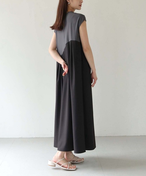 HER CLOSET（ハークローゼット）の「【shemoshelly】WEB限定配色カーブスウィッチワンピース（ワンピース・レディース・キナリ/グレー/チャコールグレー・M）」の15枚目の写真