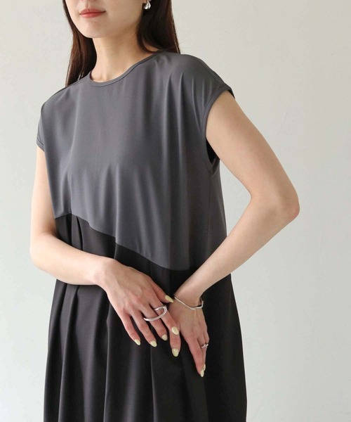 HER CLOSET（ハークローゼット）の「【shemoshelly】WEB限定配色カーブスウィッチワンピース（ワンピース・レディース・キナリ/グレー/チャコールグレー・M）」の18枚目の写真