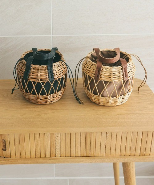 DONOBAN（ドノバン）の「丸形編み柳バッグ（かごバッグ・レディース・ブラウン/ブラック・ONESIZE）」の8枚目の写真