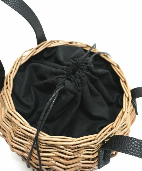 DONOBAN（ドノバン）の「丸形編み柳バッグ（かごバッグ・レディース・ブラウン/ブラック・ONESIZE）」の14枚目の写真