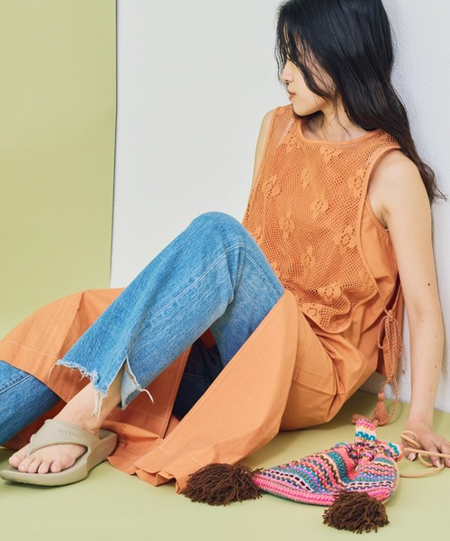 CIAOPANIC TYPY(チャオパニックティピー)の「【india】レースベスト付き配色ステッチキャミワンピース(ワンピース・レディース・ホワイト/ブラック/オレンジ/ブルー・ONE SIZE)」の4枚目の写真