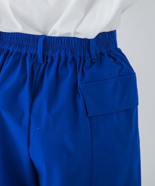 VICKY（ビッキー）の「【夏の水遊びに最適】ナイロンショートカーゴパンツ《手洗い可能》（カーゴパンツ・レディース・ブラック/ブルー/イエロー/カーキ・M）」の17枚目の写真