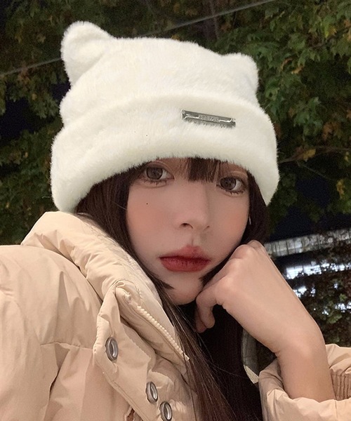 ALTROSE（アルトローズ）の「ニット帽 ファー ねこみみ Y2K（ニットキャップ/ビーニー・レディース・ベージュ/ホワイト/ブラック・FREE）」の5枚目の写真