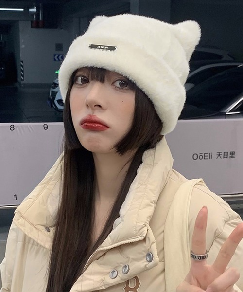 ALTROSE（アルトローズ）の「ニット帽 ファー ねこみみ Y2K（ニットキャップ/ビーニー・レディース・ベージュ/ホワイト/ブラック・FREE）」の7枚目の写真