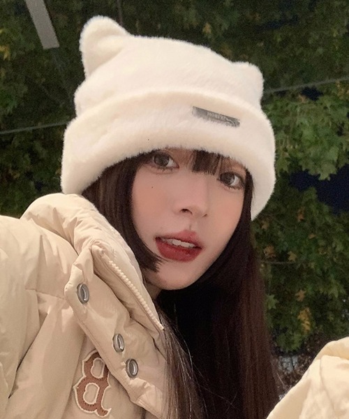 ALTROSE（アルトローズ）の「ニット帽 ファー ねこみみ Y2K（ニットキャップ/ビーニー・レディース・ベージュ/ホワイト/ブラック・FREE）」の10枚目の写真