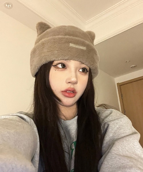 ALTROSE（アルトローズ）の「ニット帽 ファー ねこみみ Y2K（ニットキャップ/ビーニー・レディース・ベージュ/ホワイト/ブラック・FREE）」の18枚目の写真